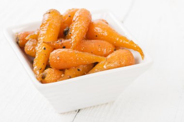 Közlenmiş havuç