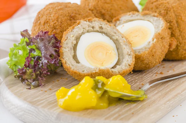 Deep Fried Scotch Egg — Stock Photo, Image