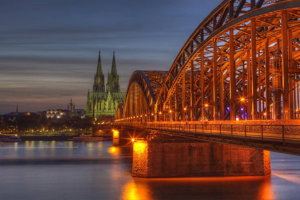 Ponte Hohenzollern em Colônia Alemanha — Fotografia de Stock