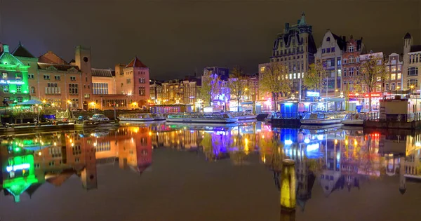 Det färgstarka Amsterdam i Nederländerna — Stockfoto