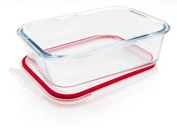 Boş ve açık cam tupperware. Beyaz arkaplanda izole.