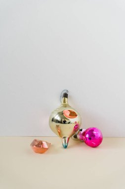 Set Sail Champagne arka planında eski tip takılar. Kullanıcı Noeli 