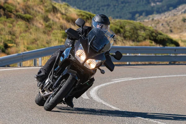 Motociclista Curvar Com Bicicleta Fotografia Capturada Novembro 2020 Porto Navalmoral — Fotografia de Stock