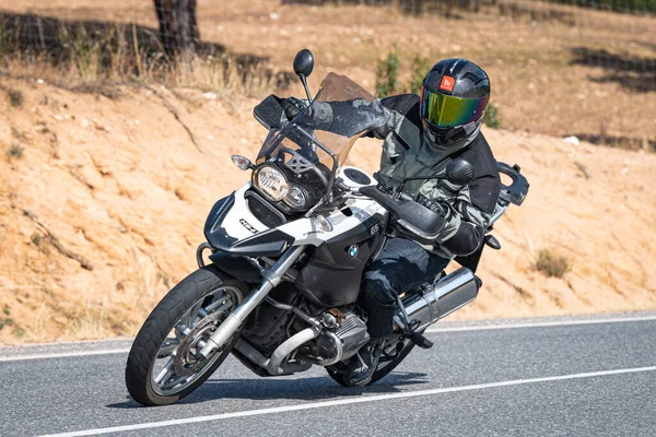 Motociclista Deitado Bicicleta Fotografia Capturada Durante Mês Outubro 2020 Cidade — Fotografia de Stock