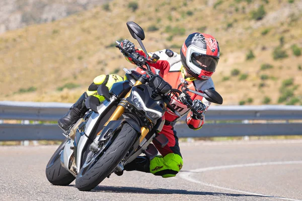 Biker Riding His Motorbike Photograph Captured July 2021 Port Navalmoral — Zdjęcie stockowe