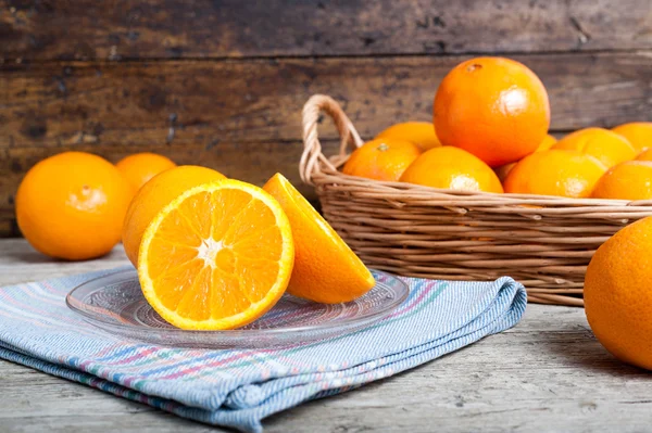 Orangen geschnitten — Stockfoto