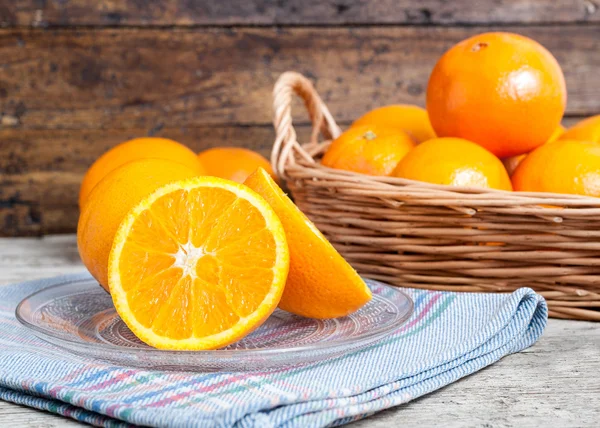 Corte de naranjas —  Fotos de Stock