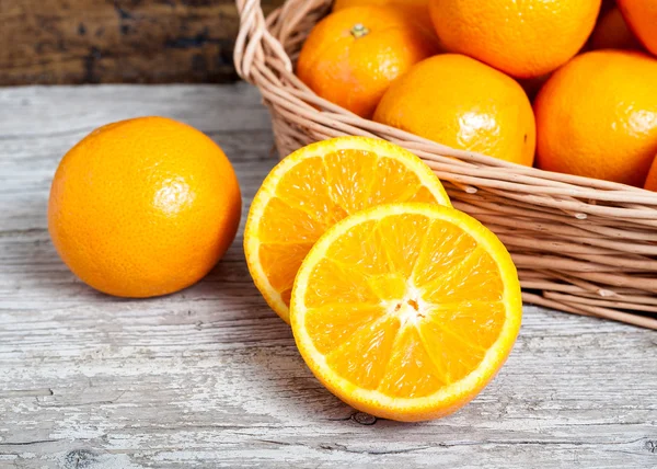 Orangen geschnitten — Stockfoto
