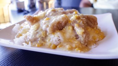 Malezya tek ve krem Mısır pirinç