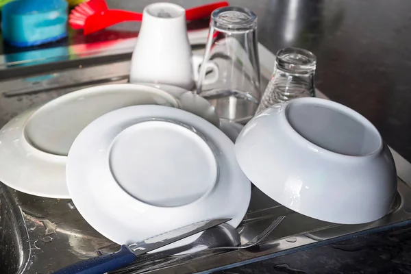 Clean Dishes Sink Drainer — Stock Photo, Image