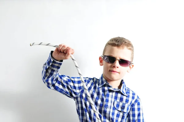 Criança Com Óculos Sol Corda — Fotografia de Stock