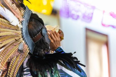 Anma töreninde mermiyi patlatan adam