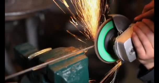 Female using hand electric welding machine — Stock Video