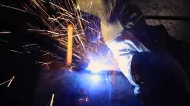 Çubuk öğütürken elektrot kıvılcımı