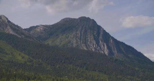 Ένα όμορφο ορεινό τοπίο — Αρχείο Βίντεο