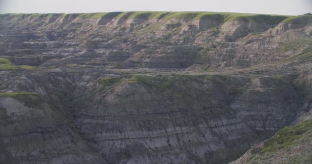 Impresionantes vistas de los acantilados — Vídeos de Stock