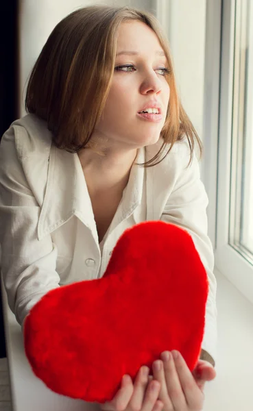 Beautiful girl is sad, sadness due the guy, keep heart — Stock Photo, Image