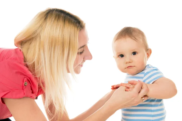 La madre interpreta suo figlio — Foto Stock