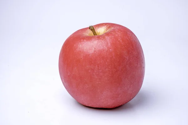 Manzana Roja Grande Sobre Fondo Blanco — Foto de Stock