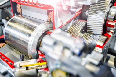 Hibrit dişli motorun çapraz kesiti Carss.Shallow odak efekti.