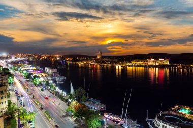 Nil 'in Aswan seti, gece görüşü, Mısır.
