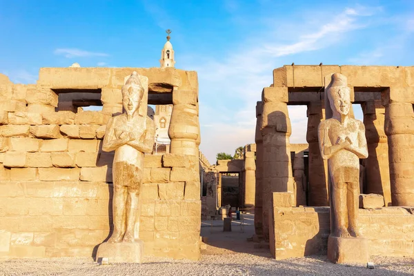 Estatuas Nylon Del Templo Luxor Vista Día Soleado Egipto — Foto de Stock