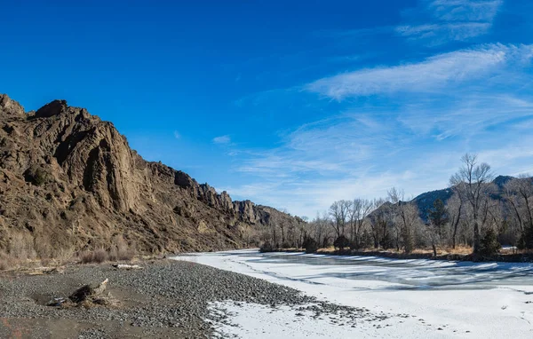 Wyoming 'deki Shoshone Nehri kıyısında..