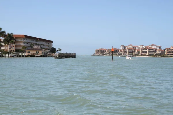 Bucht Mit Kais Marco Island Florida — Stockfoto