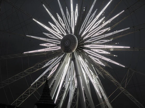 Lit Spokes Uma Roda Gigante Noite — Fotografia de Stock