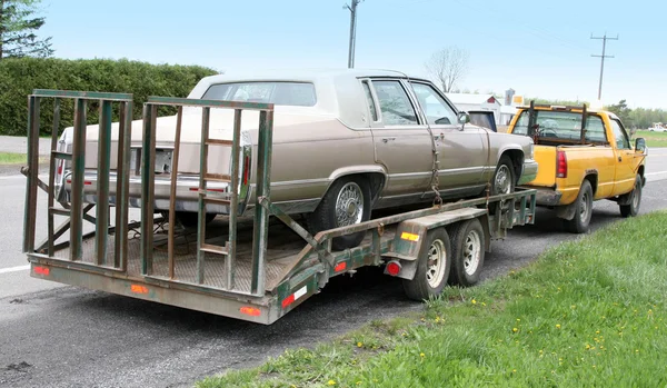 Cadillac on a flatbed — Stock Photo, Image