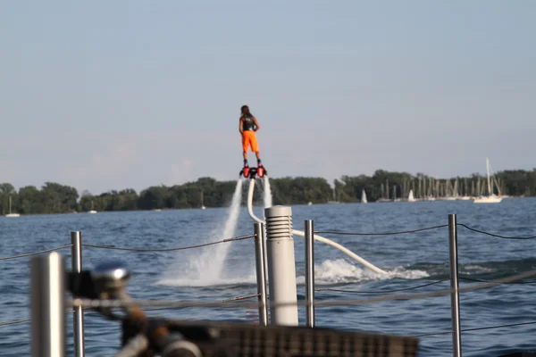 Homem no jet ski de bordo — Fotografia de Stock