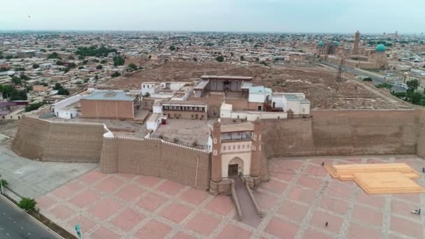 Ark Old Bukhara City Fortress Panorama Filmed Drone Warm Cloudy — Stock Video