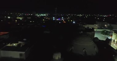 Eski bir kompleks Lyab-i Hauz.Bukhara, Özbekistan, hava manzaralı İHA 'nın gece uçuşu.
