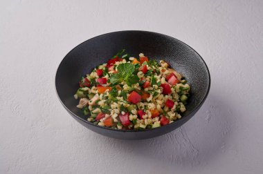 Orta Doğu 'nun geleneksel salata tabağını kapayın. 