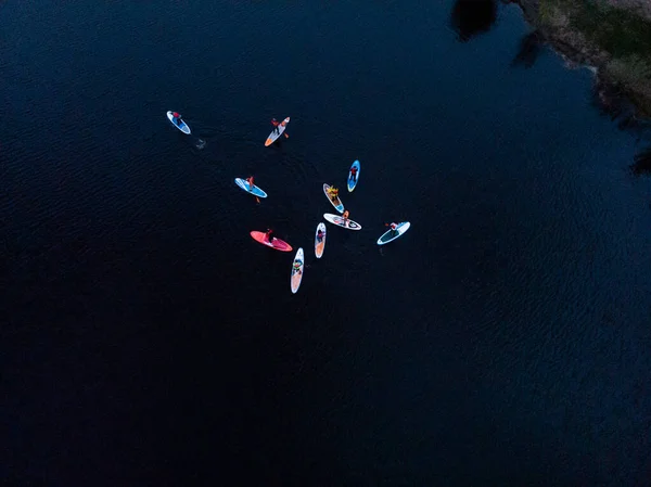 Touristes Flottant Sur Sup Board Mer Bleue Vue Dessus Groupe — Photo