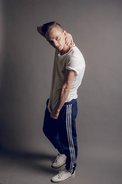 Front View Portrait Sportsman Wearing Track Suit Gray Studio Background — Stock Photo, Image