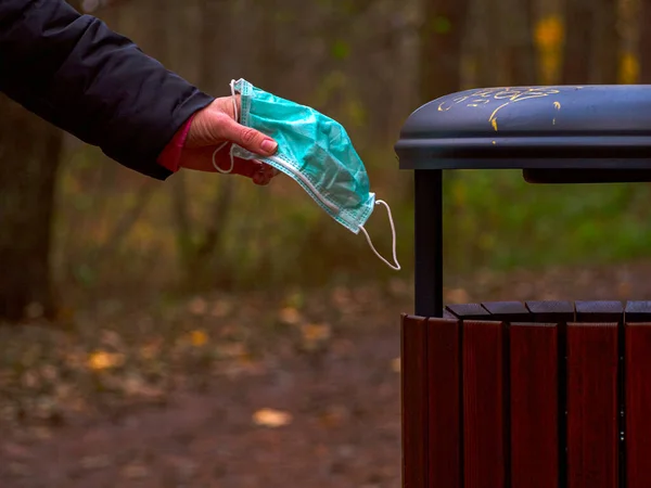 Selective Focus Woman Throws Used Face Masks Urn — Stock Photo, Image