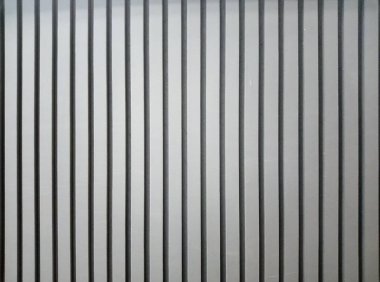 Çizgili siyah duvar arkaplanı. Dekoratif alçı panel dokusu. Duvar kağıdı..