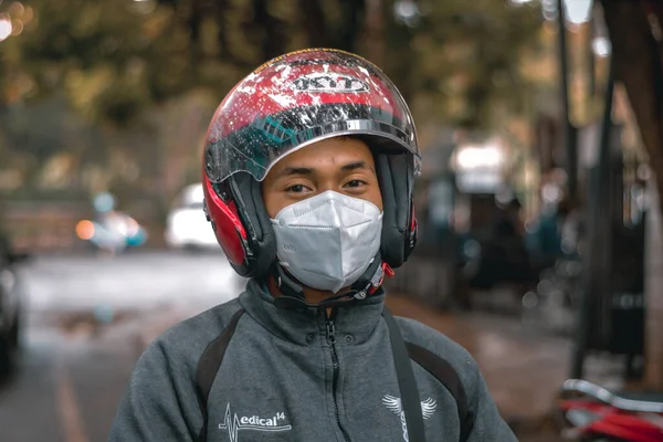 Malang Indonésie Avril 2021 Portrait Infirmier Hospitalier Masculin Moto Préparant — Photo