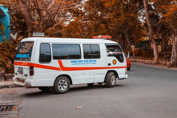 Malang Indonesia July 2021 Rsi Aisyiyah Malang Ambulance Road Provide — Stok fotoğraf