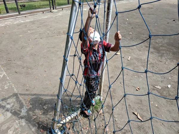 Boy Playing Small Goal Used Play Futsal Park City Malang — Stockfoto