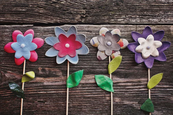 Bloemen handgemaakte houten achtergrond — Stockfoto