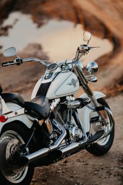 Lodz, Polonya - 23 Eylül 2020 Harley-Davidson Şişman Çocuk, motosiklet detayı. 