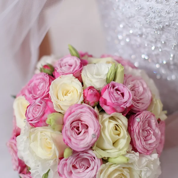 Bride with bouquet, closeup — Stock Photo, Image