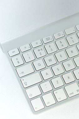 bilgisayar klavye. Beyaz arka plan üzerinde izole