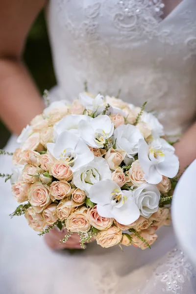 Wedding bouquet close-up — Stock Photo, Image