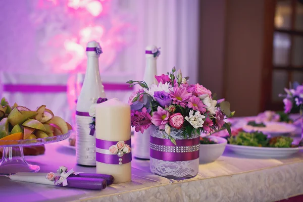Stůl pro svatební večeři — Stock fotografie