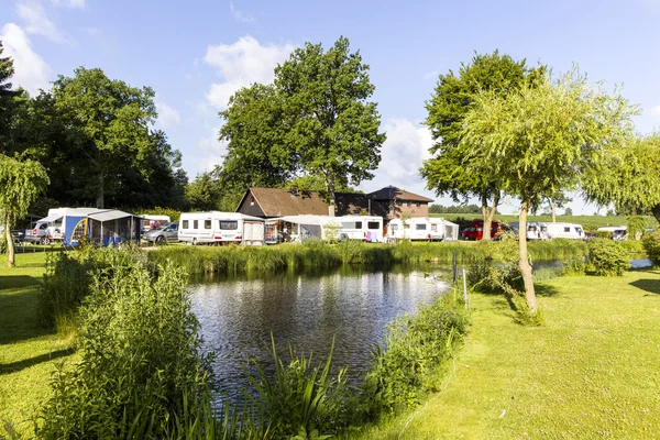 Lake and Caravans — Stock Photo, Image