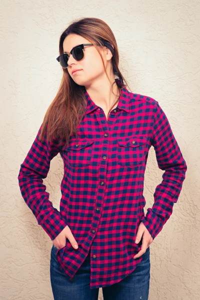 Mujer con gafas de moda — Foto de Stock