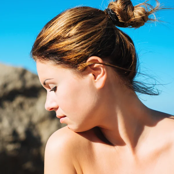 Beautiful sunny portrait of a young woman — Stock Photo, Image